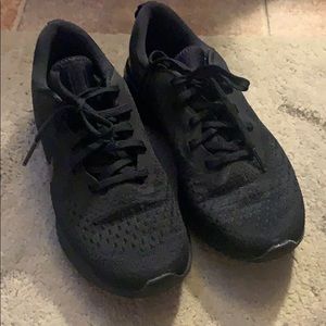 NIKE ODYSSEY WOMENS SNEAKERS